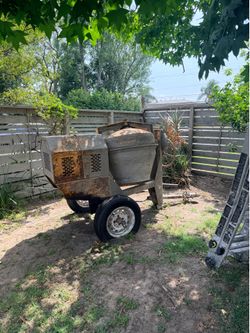 Towable Gas Cement Mixer For Sale $750 OBO