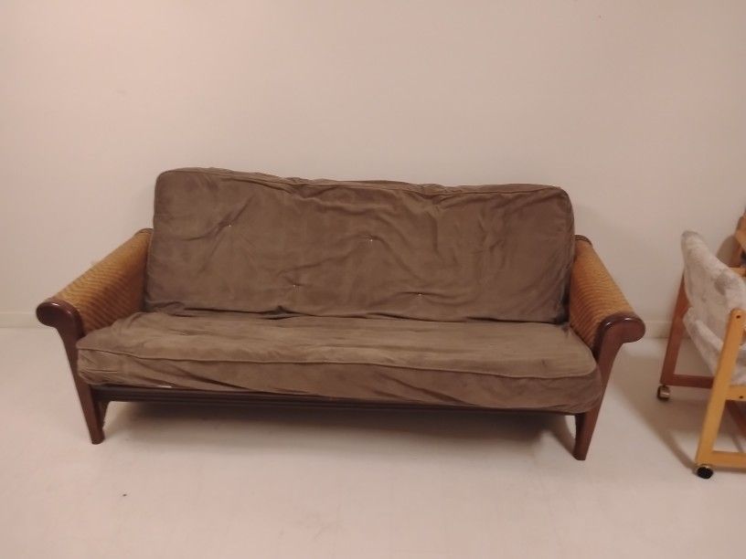Nice Futon