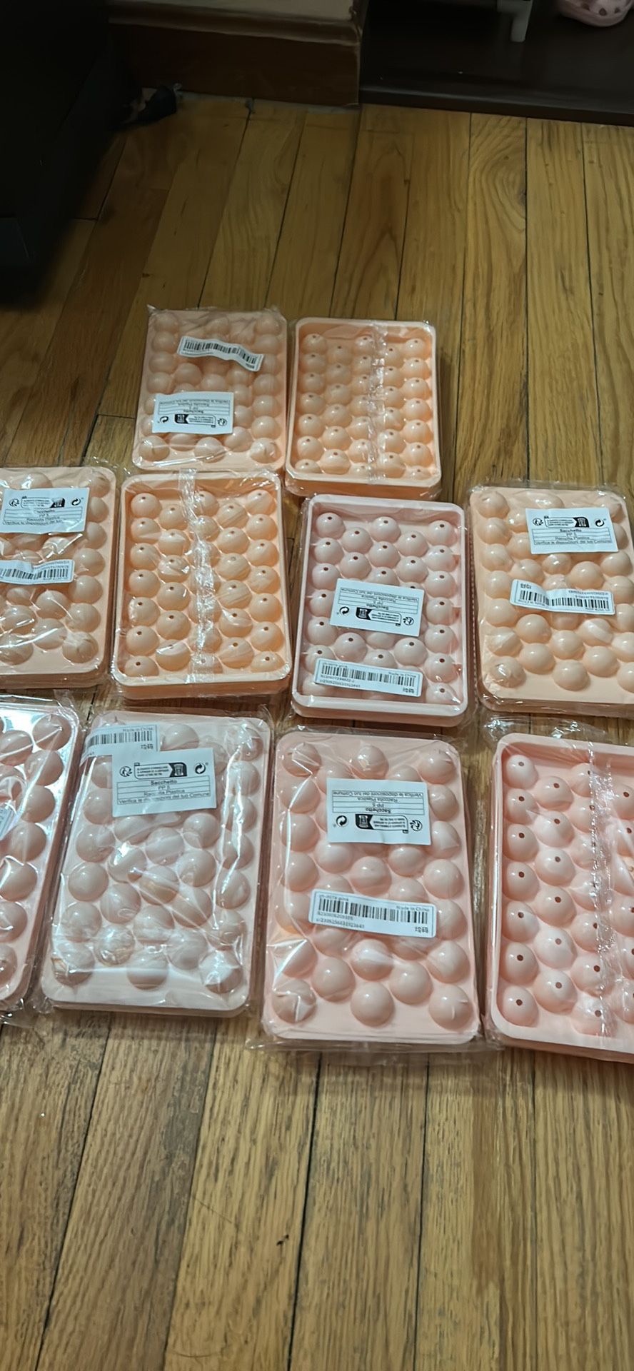 ice cube mould with cover
