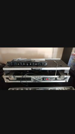 NUMARK-ODYSSEY NS-7/ DJ SYSTEM WITH Caring CASE