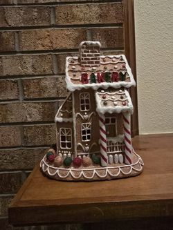 Light Up Ceramic Gingerbread House Decor