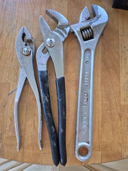 ASSORTED TOOLS