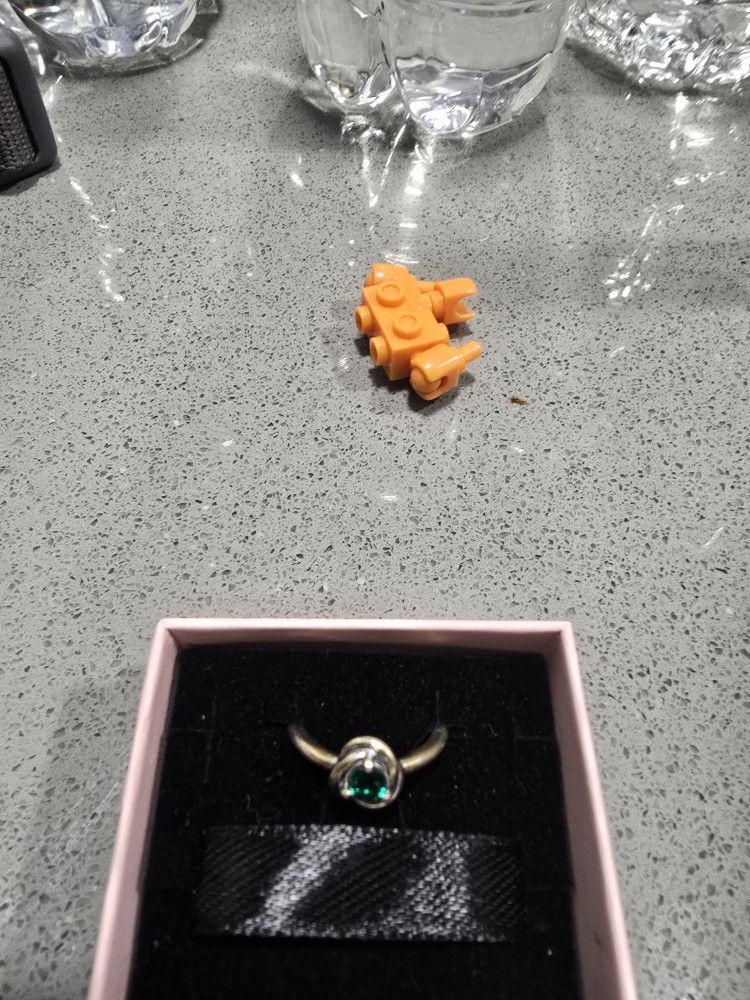 Pandora Ring