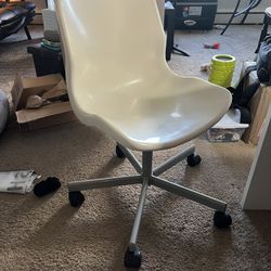 White Chair w/ Wheels 