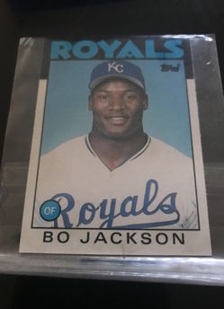 Mint condition: Bo Jackson KC Royals rookie baseball card!