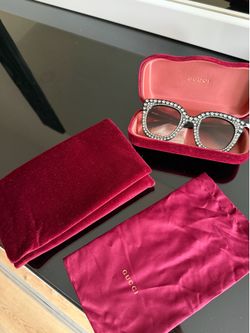 Gucci Sunglasses with pouch and sleeve- Hollywood Sunglasses -New