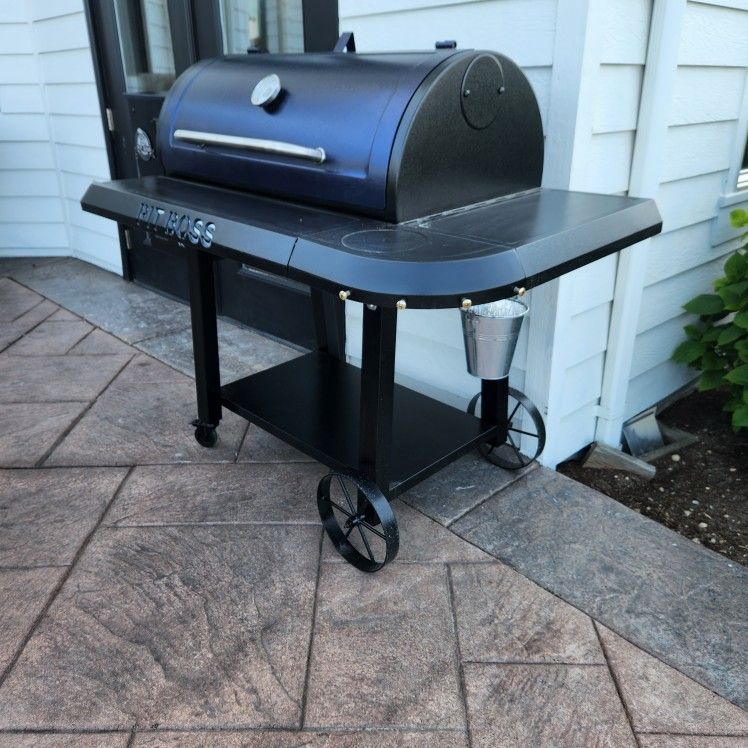 Pit Boss Rancher XL Smoker for Sale in Puyallup, WA OfferUp