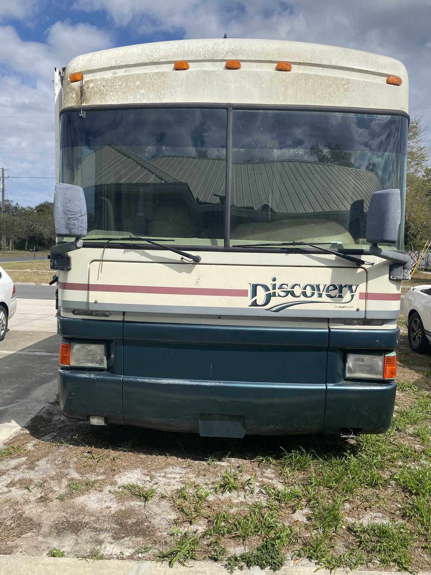 Discovery RV Cummings Diesel Eng