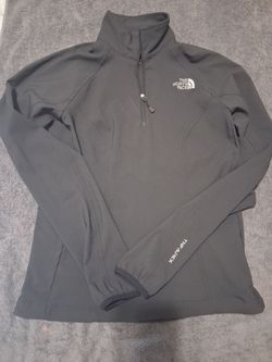 (New) Northface Women's TNF Apex Qtr Zip! Size 'S'