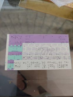 1996 Garth Brooks Miami Arena ticket stub