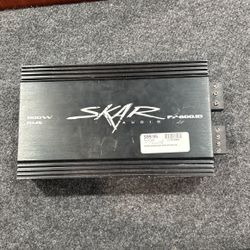 SKAR AUDIO CAR AMP 