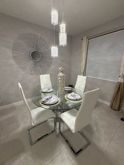 Dining room table
