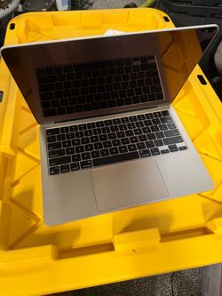 13-inch macbook air with m3 chip