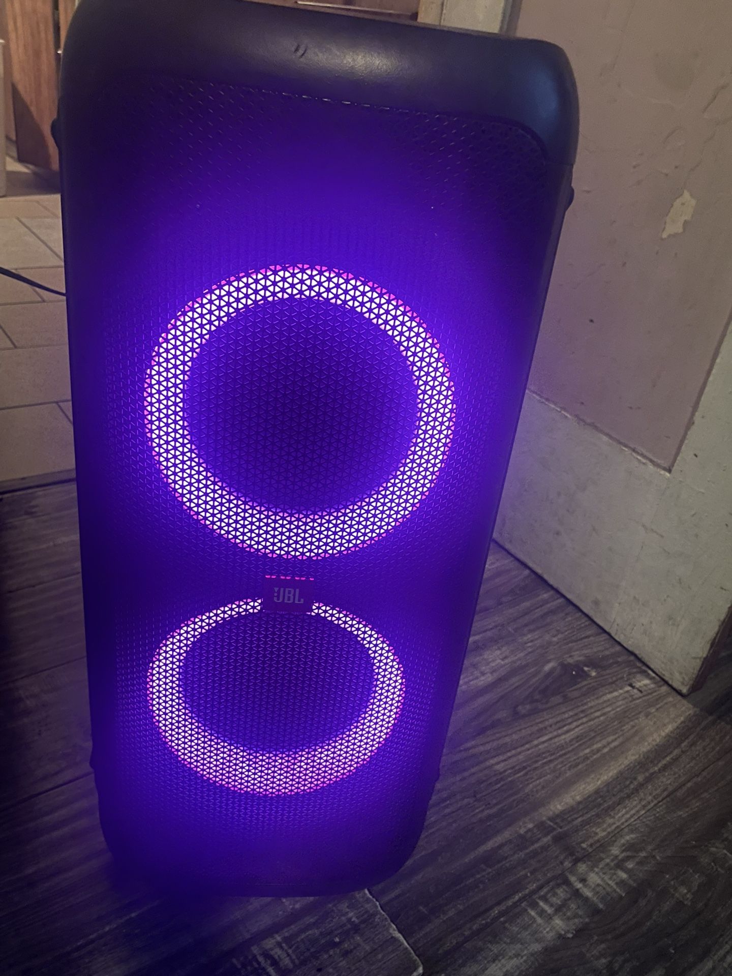 JBL 300