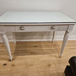 Pottery Barn Bella Kids Desk With Tempered Glass Top