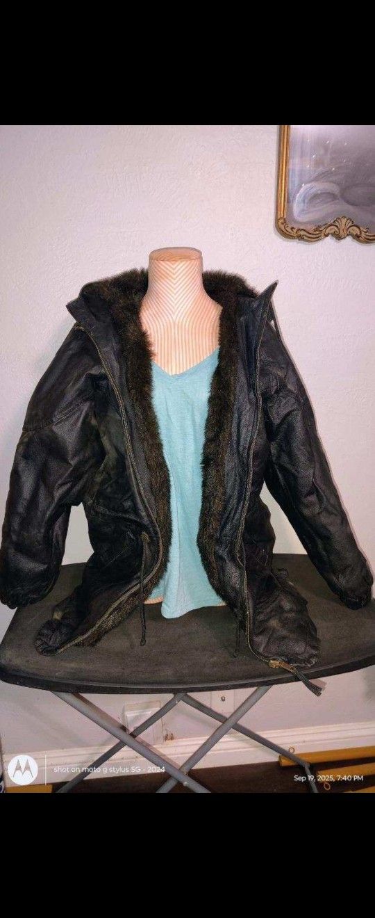 Charles Klein  Black Leather Vtg Reversible Faux Fur Black Jacket Coat 