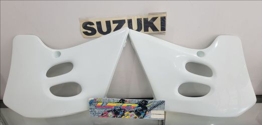 1989 to 1996 Suzuki RM250/150 Radiator Shrouds Left-Right Side.