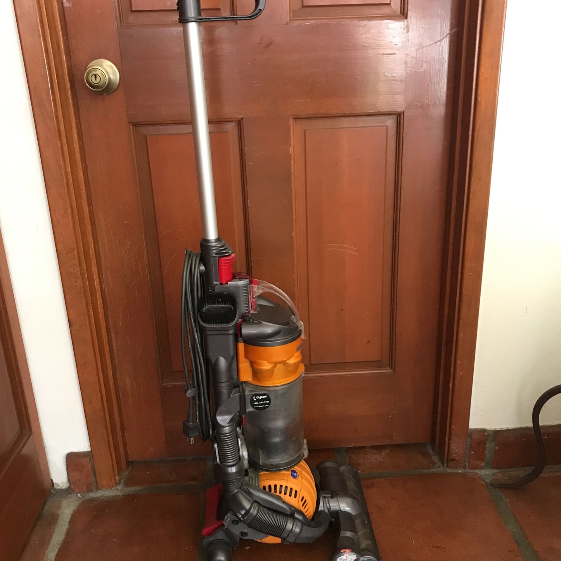 dyson ball DC24 vaccum