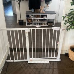 Baby gate
