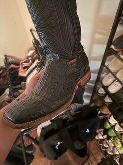 Crocodile boots