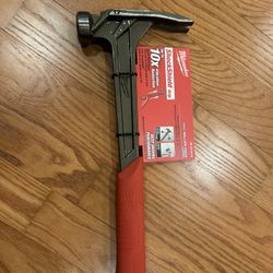 Milwaukee 17oz Milled Face Framing Hammer