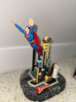 SUPERMAN Metropolis Statue Signed Ron Lee