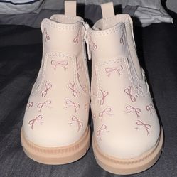 Baby girl boots
