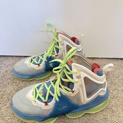 Nike Lebron 19 Basketball Shoe Dutch Blue/Lime Glow Mens Size 8.5