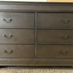 6 Drawer Dresser 