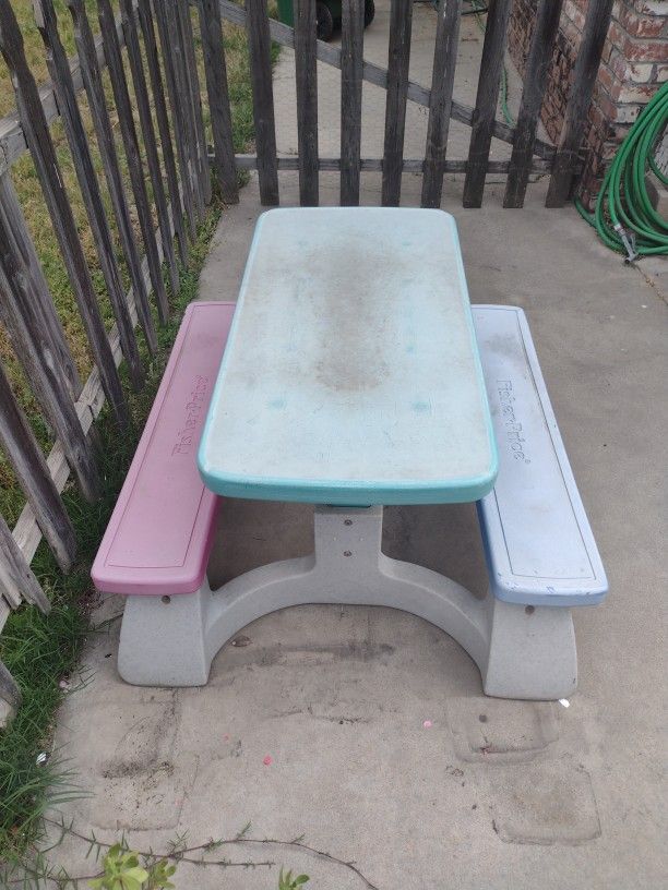 Kids Picnic Table