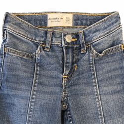 Abercrombie Kids, Low rise Bootcut Jeans, Size 5/6 Long
