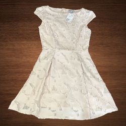 H&M textured floral mini dress. Size 4. Light pink. NWT 