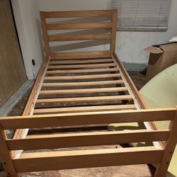 Solid Wood Twin Bed