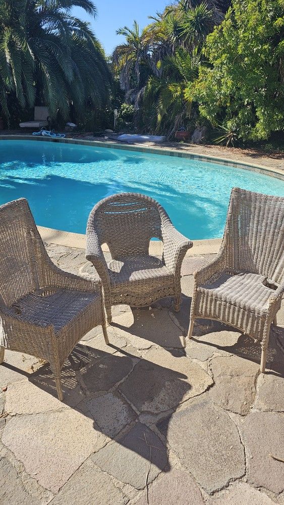 Outdoor Wicker Chairs