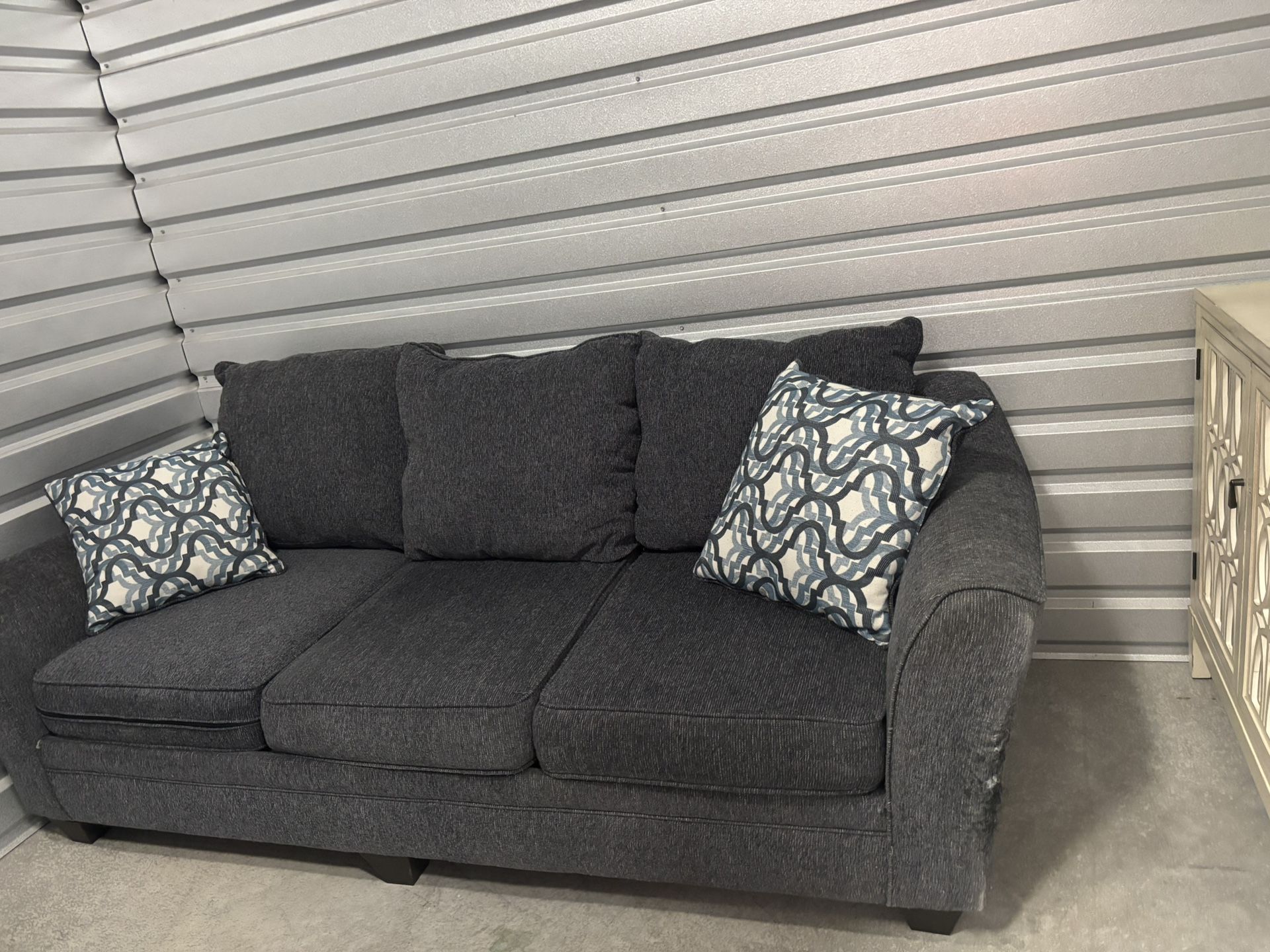 Sofa With Firm Pillows