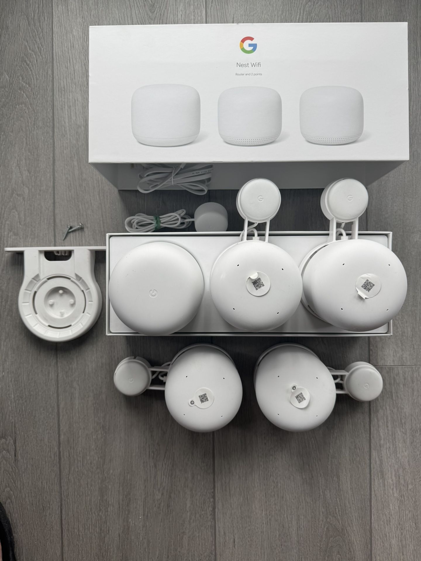 Google Nest Mesh WiFi - AC2200. Router + 4 Add-On Extender Points