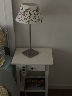 Corner table with lamp