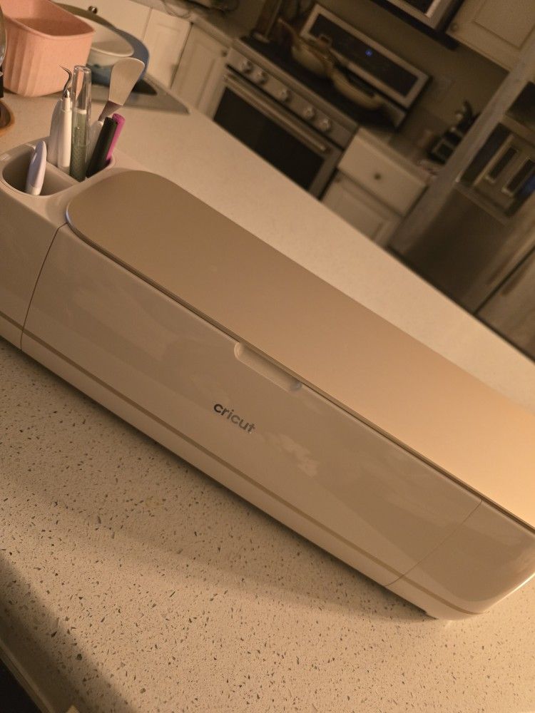 Cricut Maker 4 Brand New 