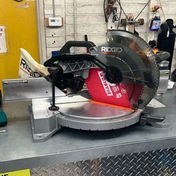 Ridgid R4132 12” Dual Bevel Miter Saw w/ LED