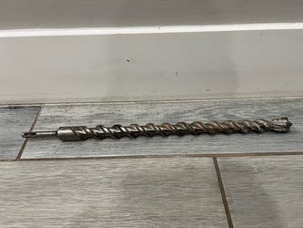 Milwaukee 1 in. x 18 in. 4-Cutter SDS-PLUS Carbide Drill Bit in Condition