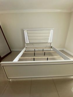 Bed frame king