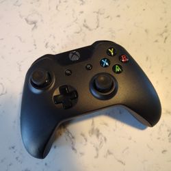Xbox One Wireless Controller 