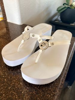 Women’s GUESS Slip On Wedge Sandals Rhinestones- Size 9 M - New!