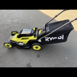 RYOBI ONE+ 18V 13 in. Cordless Battery Walk Behind Push Lawn Mower (Tool Only)