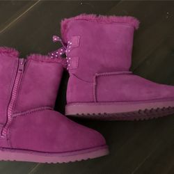 Girls Size 11 Suede Upper, Faux Fut Lining Side Zip Boot By CIRCO Like NEW