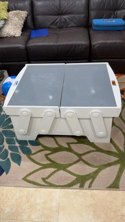 Lego Table