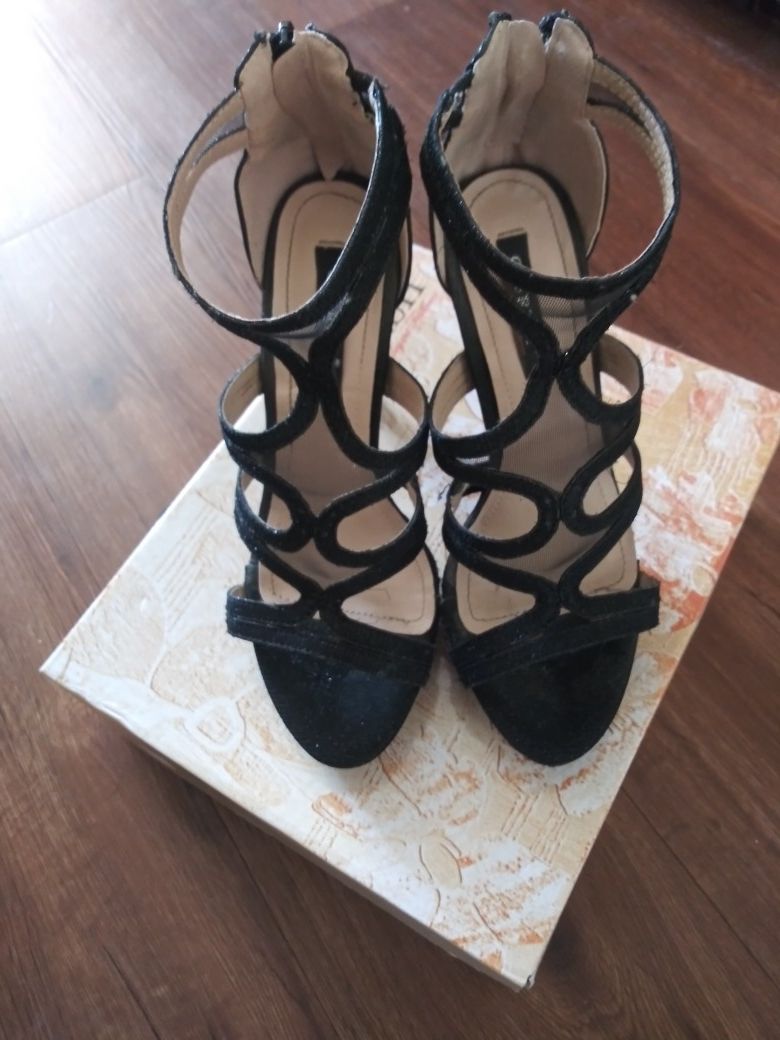 Sexy heels size 7.5