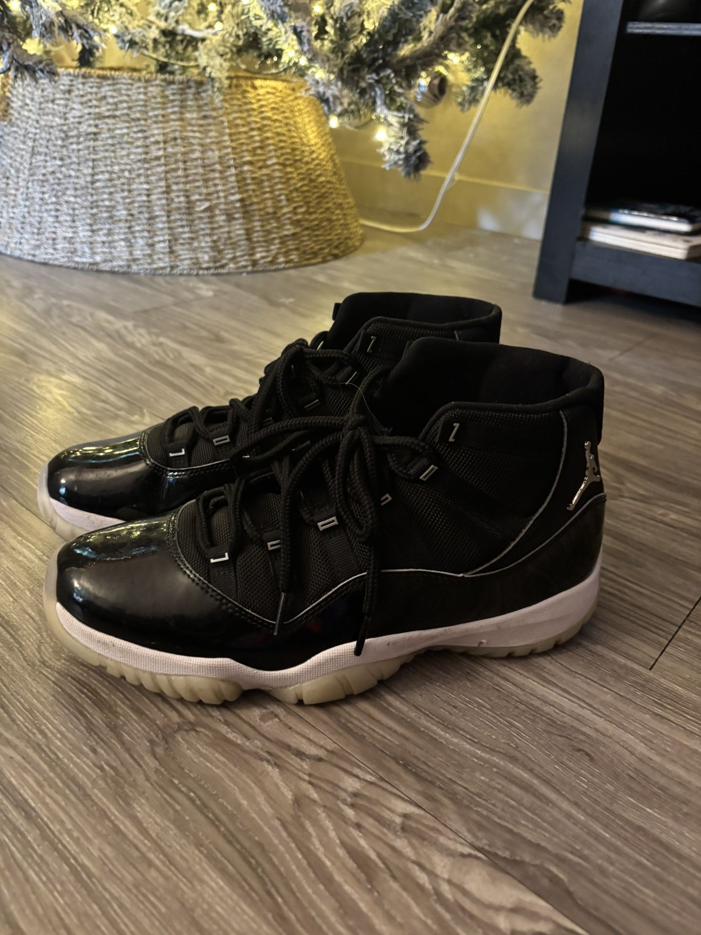 jordan 11 jubilee 25th anniversary Sz10.5