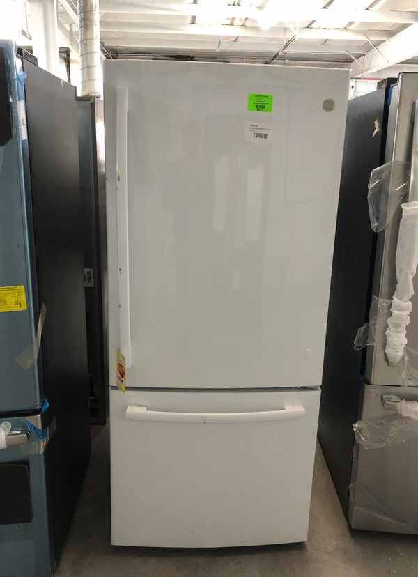 GE refrigerator B9CVP