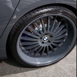 Set Of Tires And Rims (295/25R22)